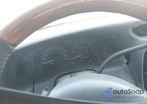 1999 Lincoln Navigator z USA, uszkodzony, nr VIN 5LMRU27A0XLJ38791